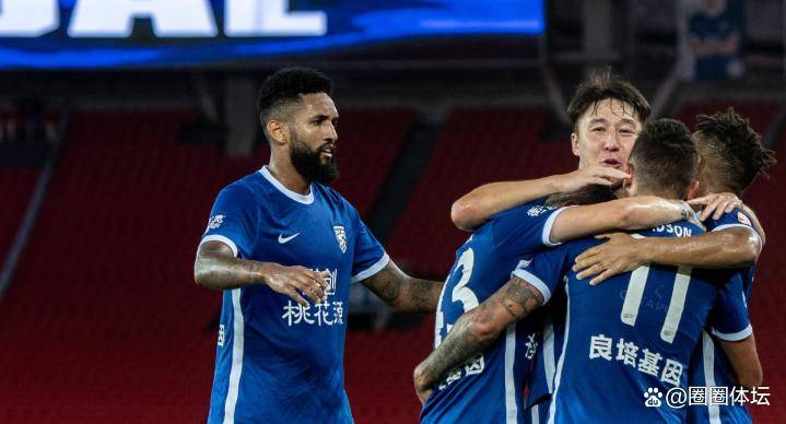 加时末段突围战来临，武汉三镇围绕足总杯止住颓势，震撼外界，身体对抗强度拉满(足总杯半决赛有加时吗)